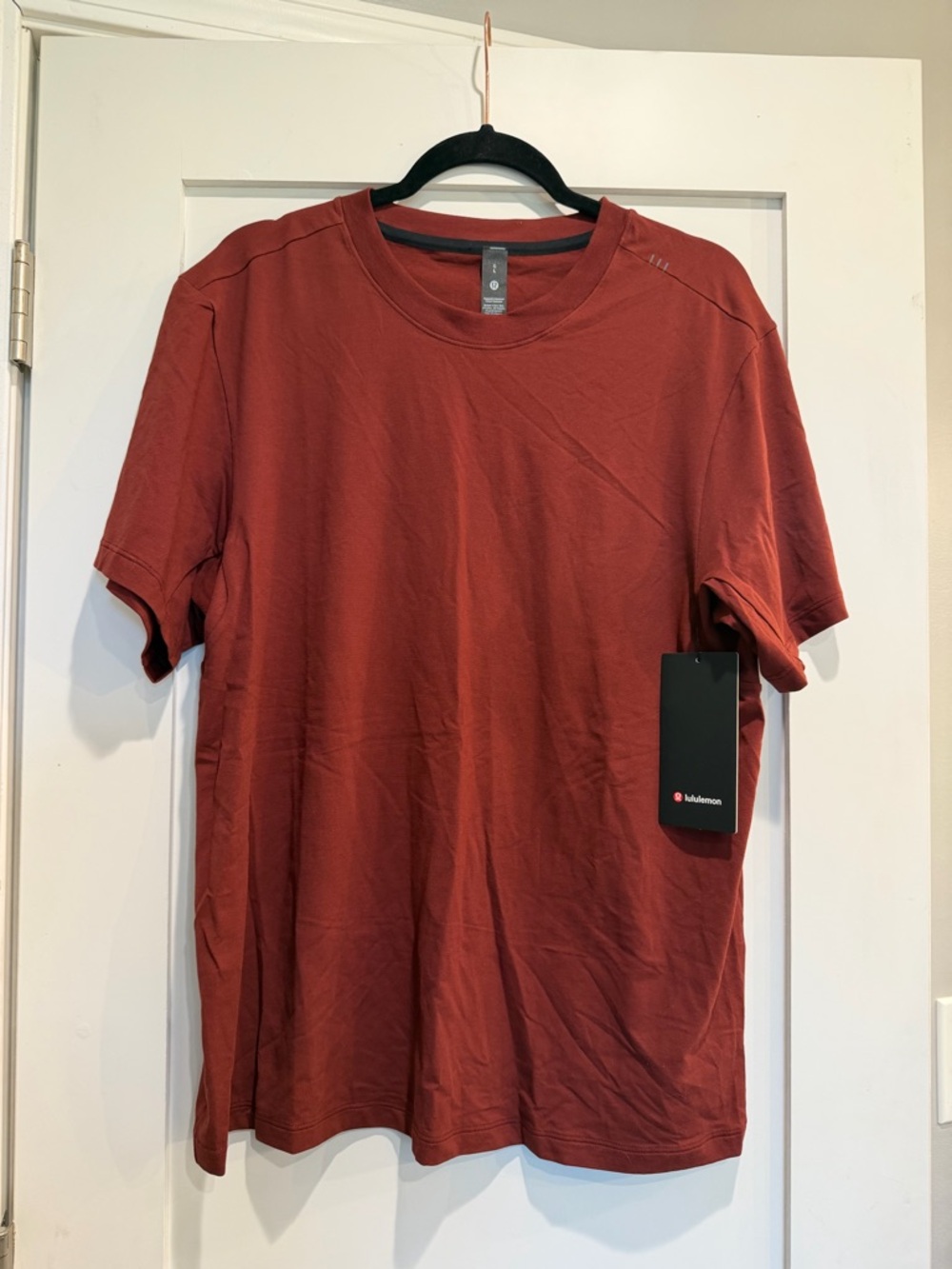 lululemon athletica Men’s Zeroed In Short Sleeve T-shirt - Rust